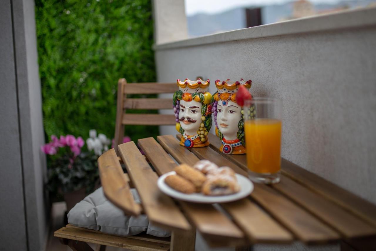 Porta Aragonese Luxury Rooms Palermo Buitenkant foto