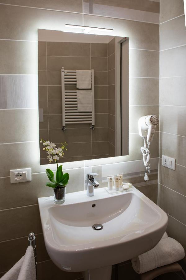 Porta Aragonese Luxury Rooms Palermo Buitenkant foto