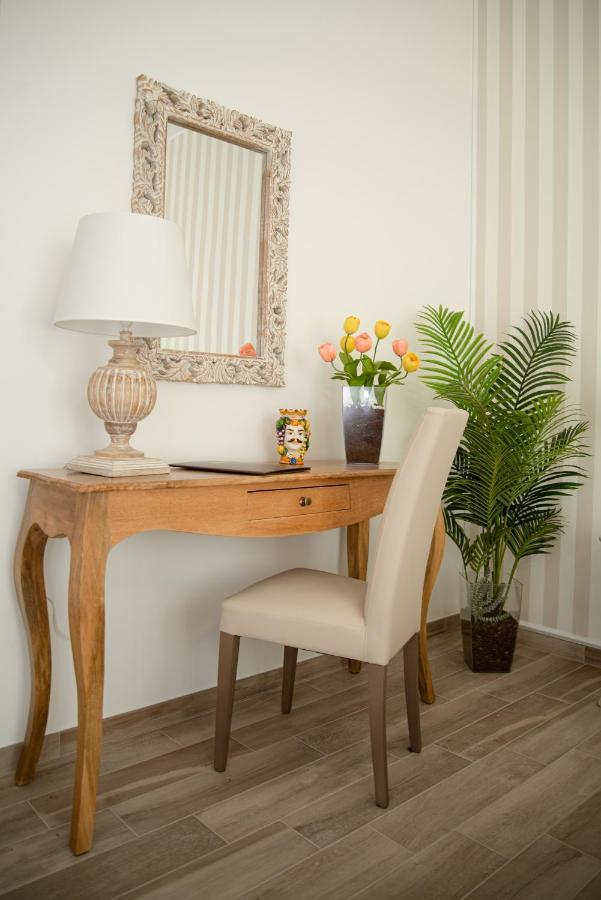 Porta Aragonese Luxury Rooms Palermo Buitenkant foto